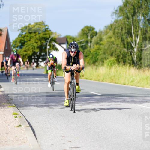 31.08.2025 - Elbe Triathlon Hamburg Michael Burmester http://msf.ph/oto/8675533 31.08.2025 10:20:30 Radfahren 508, 726, 920, 1033, 1090 meine-sportfotos.de