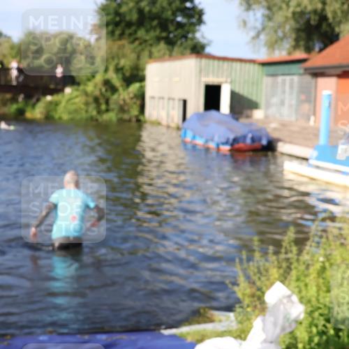 31.08.2025 - Elbe Triathlon Hamburg Luisa Fischer http://msf.ph/oto/8675553 31.08.2025 08:58:09 Schwimmen 397 meine-sportfotos.de