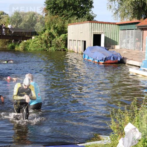 31.08.2025 - Elbe Triathlon Hamburg Luisa Fischer http://msf.ph/oto/8675555 31.08.2025 08:58:23 Schwimmen 426, 430, 439 meine-sportfotos.de
