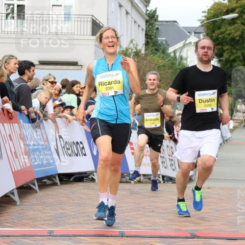 31.08.2025 - 21. Blankeneser Heldenlauf Strokosch-Dieckow http://msf.ph/oto/8675558 31.08.2025 10:29:08 Ziel 2246, 2035, 2457, 2212, 2230, 2391, 2091, 2089 meine-sportfotos.de