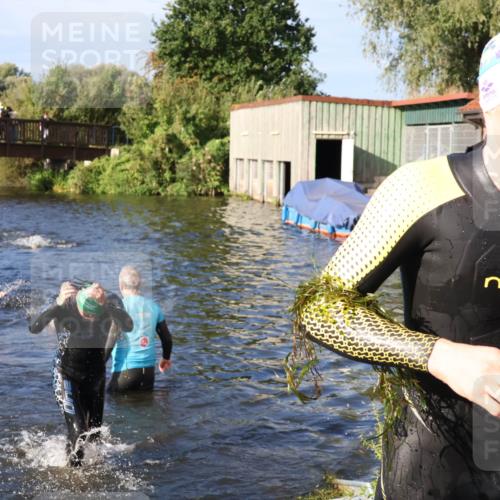 31.08.2025 - Elbe Triathlon Hamburg Luisa Fischer http://msf.ph/oto/8675571 31.08.2025 08:58:26 Schwimmen 395, 426, 430, 439 meine-sportfotos.de