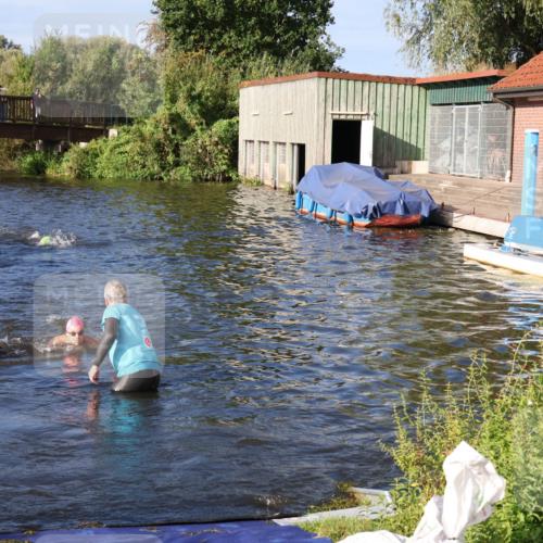 31.08.2025 - Elbe Triathlon Hamburg Luisa Fischer http://msf.ph/oto/8675586 31.08.2025 08:58:29 Schwimmen 395, 426, 430 meine-sportfotos.de
