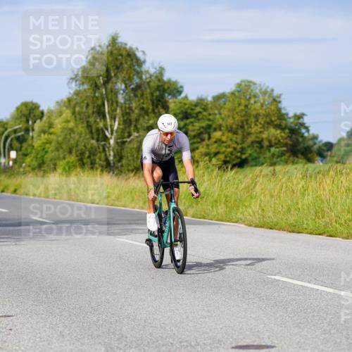 31.08.2025 - Elbe Triathlon Hamburg Michael Burmester http://msf.ph/oto/8675615 31.08.2025 10:20:49 Radfahren 419, 564, 588, 931, 947, 968, 1012, 1023, 1078, 1100 meine-sportfotos.de