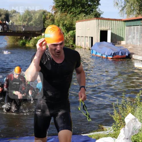 31.08.2025 - Elbe Triathlon Hamburg Luisa Fischer http://msf.ph/oto/8675629 31.08.2025 08:58:46 Schwimmen 386, 425, 436, 464, 470, 512, 523, 529, 553 meine-sportfotos.de
