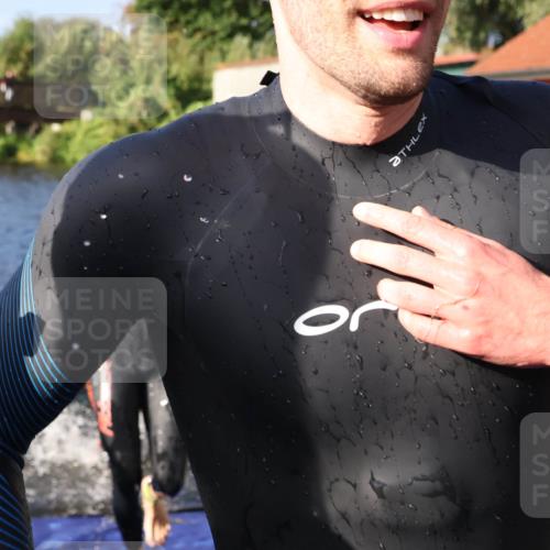 31.08.2025 - Elbe Triathlon Hamburg Luisa Fischer http://msf.ph/oto/8675635 31.08.2025 08:58:51 Schwimmen 386, 425, 429, 435, 436, 470, 512, 523, 529, 553 meine-sportfotos.de