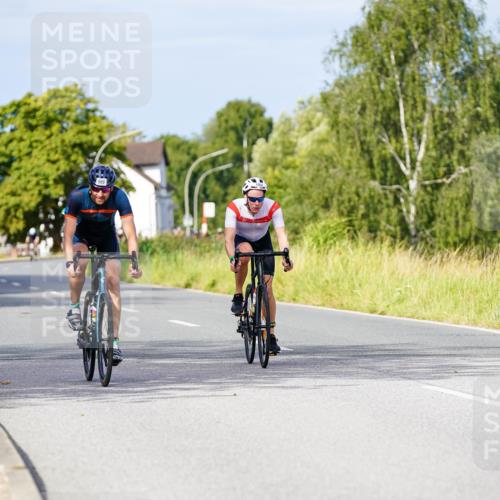 31.08.2025 - Elbe Triathlon Hamburg Michael Burmester http://msf.ph/oto/8675660 31.08.2025 10:21:02 Radfahren 634, 689, 902, 1064 meine-sportfotos.de