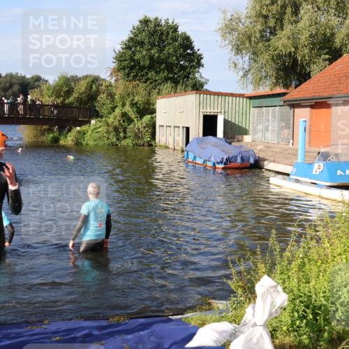 31.08.2025 - Elbe Triathlon Hamburg Luisa Fischer http://msf.ph/oto/8675673 31.08.2025 08:59:30 Schwimmen 322 meine-sportfotos.de