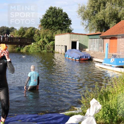 31.08.2025 - Elbe Triathlon Hamburg Luisa Fischer http://msf.ph/oto/8675675 31.08.2025 08:59:31 Schwimmen 322 meine-sportfotos.de