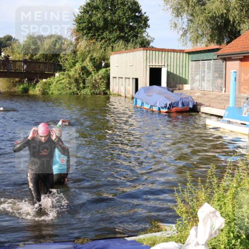 31.08.2025 - Elbe Triathlon Hamburg Luisa Fischer http://msf.ph/oto/8675691 31.08.2025 08:59:46 Schwimmen 453 meine-sportfotos.de
