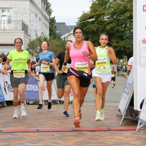 31.08.2025 - 21. Blankeneser Heldenlauf Strokosch-Dieckow http://msf.ph/oto/8675704 31.08.2025 10:29:02 Ziel 2719, 2246, 2035, 2457, 2212, 2143, 2230, 2381 meine-sportfotos.de