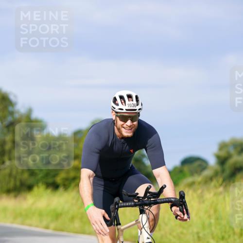 31.08.2025 - Elbe Triathlon Hamburg Michael Burmester http://msf.ph/oto/8675724 31.08.2025 10:21:19 Radfahren 687, 744, 822, 1034, 1036 meine-sportfotos.de