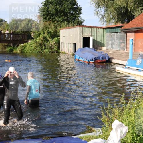 31.08.2025 - Elbe Triathlon Hamburg Luisa Fischer http://msf.ph/oto/8675734 31.08.2025 09:00:17 Schwimmen 456, 490 meine-sportfotos.de