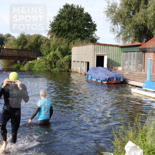 31.08.2025 - Elbe Triathlon Hamburg Luisa Fischer http://msf.ph/oto/8675813 31.08.2025 09:00:57 Schwimmen 414 meine-sportfotos.de