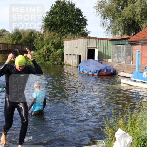 31.08.2025 - Elbe Triathlon Hamburg Luisa Fischer http://msf.ph/oto/8675816 31.08.2025 09:00:58 Schwimmen 414, 514 meine-sportfotos.de