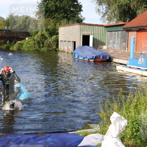 31.08.2025 - Elbe Triathlon Hamburg Luisa Fischer http://msf.ph/oto/8675825 31.08.2025 09:01:05 Schwimmen 471, 514 meine-sportfotos.de