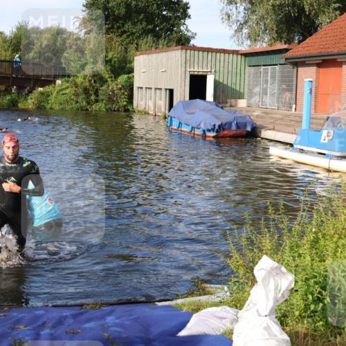 31.08.2025 - Elbe Triathlon Hamburg Luisa Fischer http://msf.ph/oto/8675831 31.08.2025 09:01:06 Schwimmen 471, 514 meine-sportfotos.de