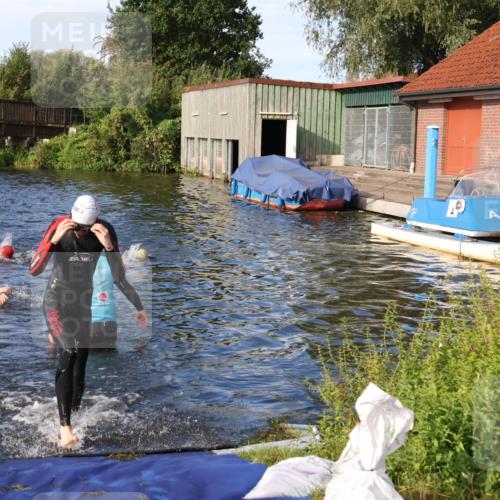 31.08.2025 - Elbe Triathlon Hamburg Luisa Fischer http://msf.ph/oto/8675868 31.08.2025 09:01:32 Schwimmen 502, 533 meine-sportfotos.de