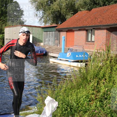 31.08.2025 - Elbe Triathlon Hamburg Luisa Fischer http://msf.ph/oto/8675878 31.08.2025 09:01:34 Schwimmen 502, 533 meine-sportfotos.de