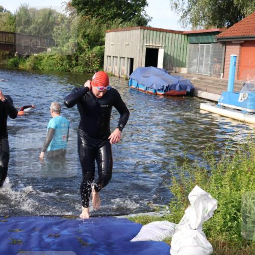 31.08.2025 - Elbe Triathlon Hamburg Luisa Fischer http://msf.ph/oto/8675899 31.08.2025 09:01:44 Schwimmen 421, 431, 444, 534 meine-sportfotos.de