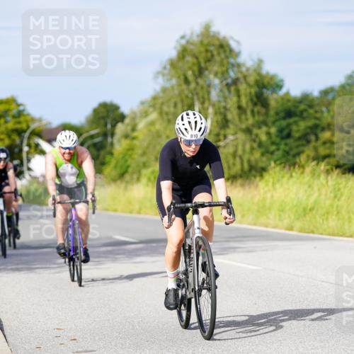 31.08.2025 - Elbe Triathlon Hamburg Michael Burmester http://msf.ph/oto/8675907 31.08.2025 10:21:59 Radfahren 654, 769, 796, 810, 814, 842, 844, 1030, 1042, 1101 meine-sportfotos.de