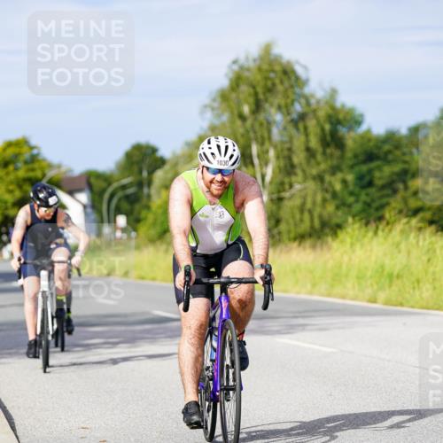 31.08.2025 - Elbe Triathlon Hamburg Michael Burmester http://msf.ph/oto/8675915 31.08.2025 10:22:00 Radfahren 769, 796, 810, 814, 842, 844, 1030, 1042, 1101 meine-sportfotos.de