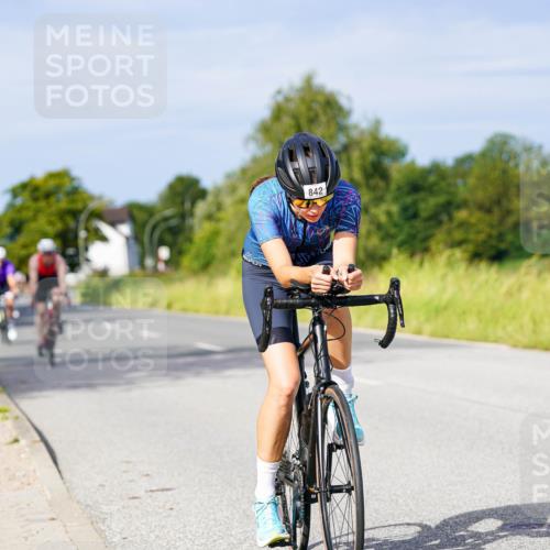 31.08.2025 - Elbe Triathlon Hamburg Michael Burmester http://msf.ph/oto/8675943 31.08.2025 10:22:04 Radfahren 413, 783, 796, 814, 842, 1042, 1081, 1101 meine-sportfotos.de