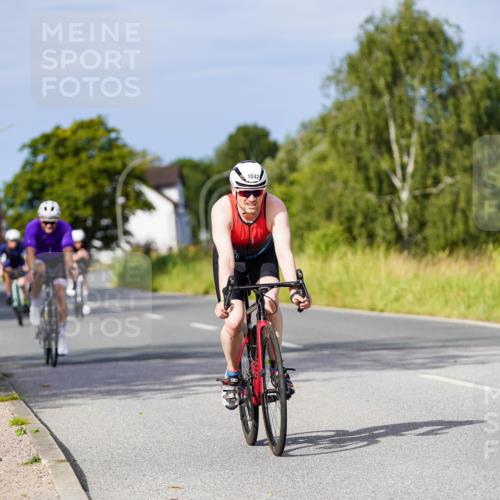 31.08.2025 - Elbe Triathlon Hamburg Michael Burmester http://msf.ph/oto/8675946 31.08.2025 10:22:05 Radfahren 413, 783, 842, 1042, 1081, 1101 meine-sportfotos.de