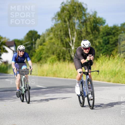 31.08.2025 - Elbe Triathlon Hamburg Michael Burmester http://msf.ph/oto/8675964 31.08.2025 10:22:08 Radfahren 413, 783, 1042, 1081 meine-sportfotos.de