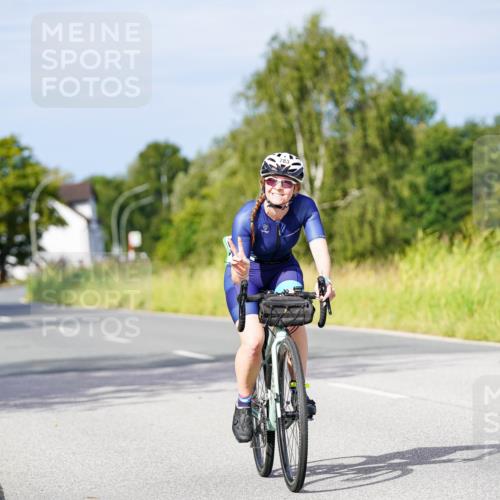 31.08.2025 - Elbe Triathlon Hamburg Michael Burmester http://msf.ph/oto/8675967 31.08.2025 10:22:09 Radfahren 413, 783, 824, 1081 meine-sportfotos.de