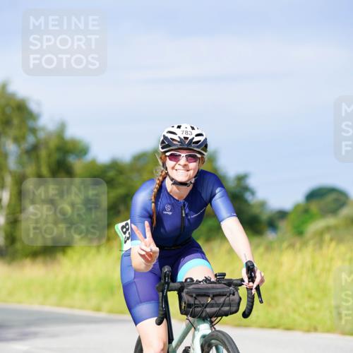 31.08.2025 - Elbe Triathlon Hamburg Michael Burmester http://msf.ph/oto/8675978 31.08.2025 10:22:10 Radfahren 413, 783, 824, 1000, 1081 meine-sportfotos.de