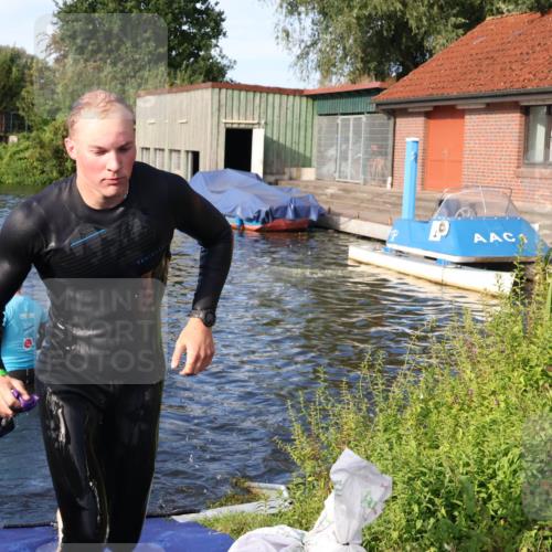 31.08.2025 - Elbe Triathlon Hamburg Luisa Fischer http://msf.ph/oto/8675981 31.08.2025 09:02:23 Schwimmen 415, 600 meine-sportfotos.de