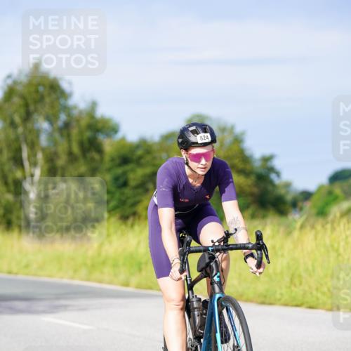 31.08.2025 - Elbe Triathlon Hamburg Michael Burmester http://msf.ph/oto/8675991 31.08.2025 10:22:15 Radfahren 730, 824, 974, 1000 meine-sportfotos.de