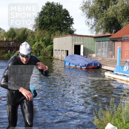 31.08.2025 - Elbe Triathlon Hamburg Luisa Fischer http://msf.ph/oto/8675995 31.08.2025 09:02:33 Schwimmen 600 meine-sportfotos.de