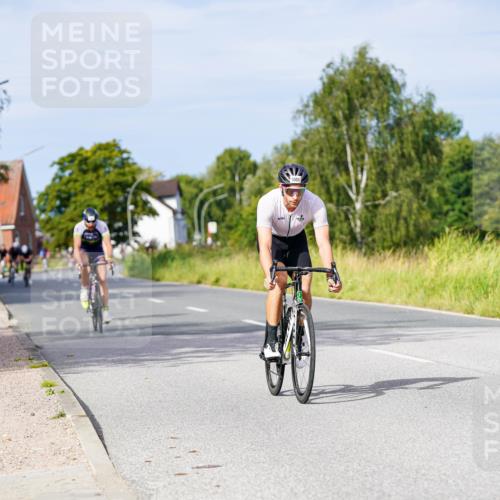 31.08.2025 - Elbe Triathlon Hamburg Michael Burmester http://msf.ph/oto/8675996 31.08.2025 10:22:17 Radfahren 730, 824, 974, 1000, 1085 meine-sportfotos.de