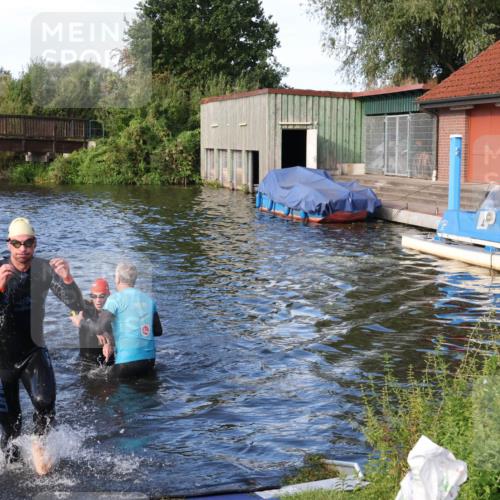 31.08.2025 - Elbe Triathlon Hamburg Luisa Fischer http://msf.ph/oto/8676030 31.08.2025 09:03:31 Schwimmen 394, 582, 619 meine-sportfotos.de