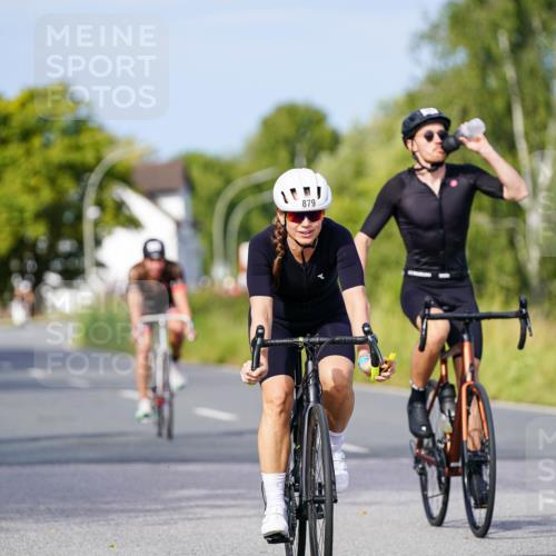 31.08.2025 - Elbe Triathlon Hamburg Michael Burmester http://msf.ph/oto/8676081 31.08.2025 10:22:37 Radfahren 400, 879, 939, 950, 984, 998, 1070 meine-sportfotos.de