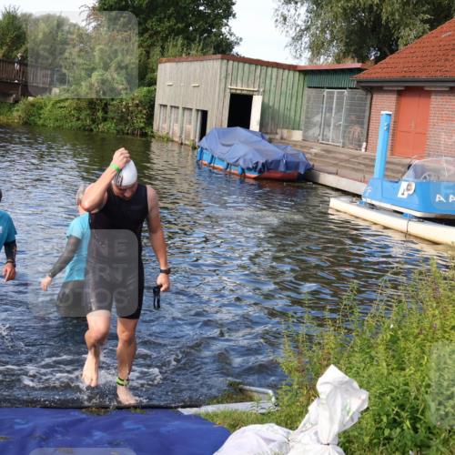 31.08.2025 - Elbe Triathlon Hamburg Luisa Fischer http://msf.ph/oto/8676084 31.08.2025 09:04:01 Schwimmen 528 meine-sportfotos.de