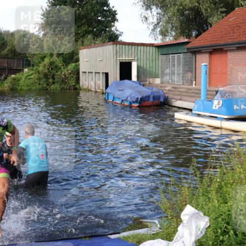 31.08.2025 - Elbe Triathlon Hamburg Luisa Fischer http://msf.ph/oto/8676113 31.08.2025 09:04:54 Schwimmen 527, 630 meine-sportfotos.de