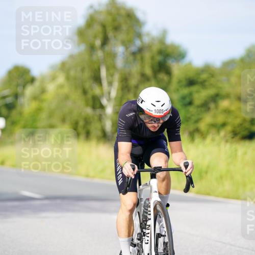 31.08.2025 - Elbe Triathlon Hamburg Michael Burmester http://msf.ph/oto/8676115 31.08.2025 10:22:46 Radfahren 878, 950, 1005, 1007, 1048 meine-sportfotos.de