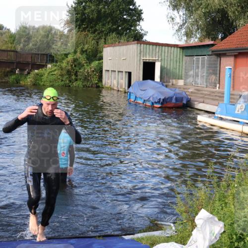 31.08.2025 - Elbe Triathlon Hamburg Luisa Fischer http://msf.ph/oto/8676121 31.08.2025 09:04:58 Schwimmen 527, 630 meine-sportfotos.de