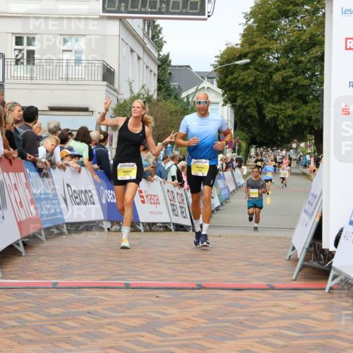 31.08.2025 - 21. Blankeneser Heldenlauf Strokosch-Dieckow http://msf.ph/oto/8676157 31.08.2025 10:28:41 Ziel 2727, 2697, 2700, 2351, 2687 meine-sportfotos.de