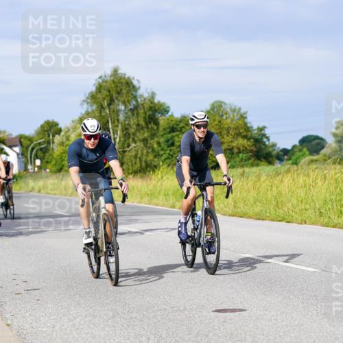 31.08.2025 - Elbe Triathlon Hamburg Michael Burmester http://msf.ph/oto/8676168 31.08.2025 10:23:00 Radfahren 698, 747, 762, 792, 805, 871, 942, 971, 978, 995, 1063, 1067, 1106 meine-sportfotos.de
