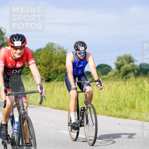 31.08.2025 - Elbe Triathlon Hamburg Michael Burmester http://msf.ph/oto/8676209 31.08.2025 10:23:08 Radfahren 981, 995, 996, 1049, 1077 meine-sportfotos.de