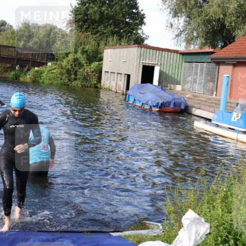 31.08.2025 - Elbe Triathlon Hamburg Luisa Fischer http://msf.ph/oto/8676220 31.08.2025 09:06:00 Schwimmen 447, 463, 517 meine-sportfotos.de