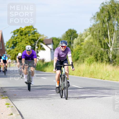 31.08.2025 - Elbe Triathlon Hamburg Michael Burmester http://msf.ph/oto/8676223 31.08.2025 10:23:14 Radfahren 922, 965, 989, 1016, 1056, 1077, 1086, 1107 meine-sportfotos.de