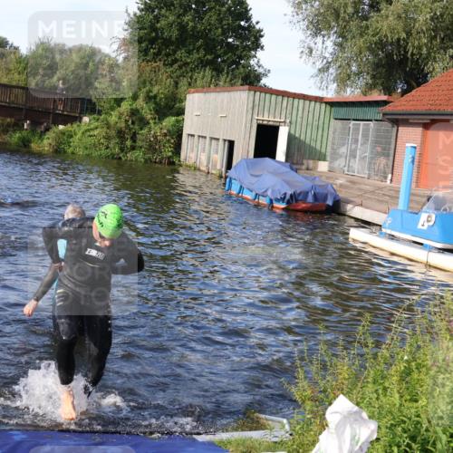31.08.2025 - Elbe Triathlon Hamburg Luisa Fischer http://msf.ph/oto/8676242 31.08.2025 09:06:11 Schwimmen 410, 447, 598, 645 meine-sportfotos.de