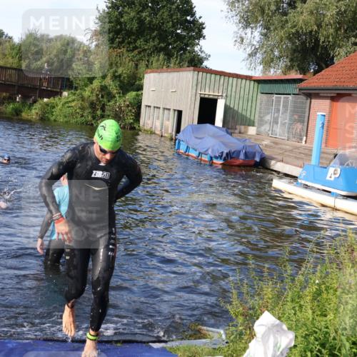 31.08.2025 - Elbe Triathlon Hamburg Luisa Fischer http://msf.ph/oto/8676244 31.08.2025 09:06:11 Schwimmen 410, 447, 598, 645 meine-sportfotos.de