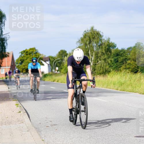 31.08.2025 - Elbe Triathlon Hamburg Michael Burmester http://msf.ph/oto/8676260 31.08.2025 10:23:19 Radfahren 922, 965, 989, 1016, 1056, 1086, 1088, 1107 meine-sportfotos.de