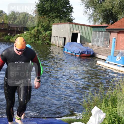 31.08.2025 - Elbe Triathlon Hamburg Luisa Fischer http://msf.ph/oto/8676280 31.08.2025 09:06:24 Schwimmen 416, 524, 530, 537, 598 meine-sportfotos.de