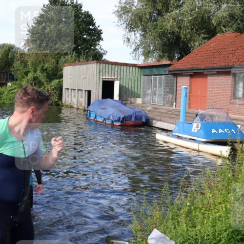 31.08.2025 - Elbe Triathlon Hamburg Luisa Fischer http://msf.ph/oto/8676313 31.08.2025 09:06:47 Schwimmen 474, 531 meine-sportfotos.de